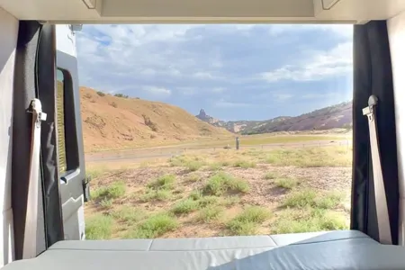 2023 Pleasure-Way Ontour 2.0 with Queen Bed