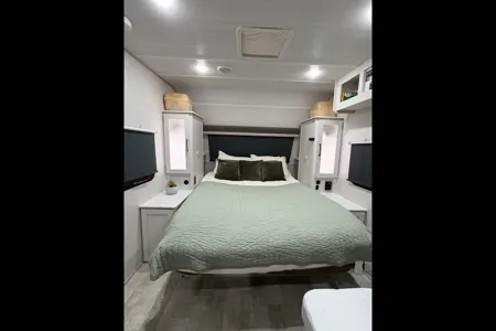 Forest River No Boundaries 20.3 Travel Trailer