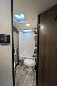 Forest River Grey Wolf 23DBH