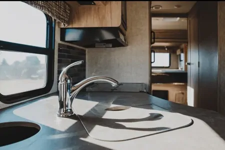 2017 Forest River RV Sunseeker 2500TS w/ Flex Mile