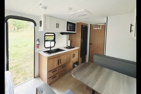 Keystone Passport Classic (170BH) Travel Trailer