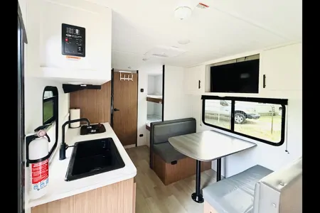 Keystone Passport Classic (170BH) Travel Trailer