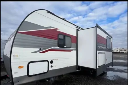 Tatiana's Avenger 25MKB Travel Trailer