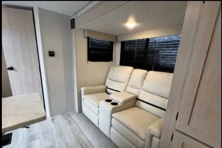 Tatiana's Avenger 25MKB Travel Trailer