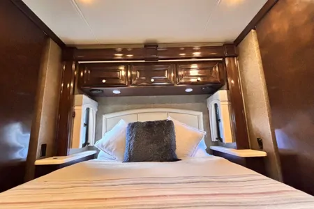 Luana | Comfortable & Stylish RV for Your Next Adventure