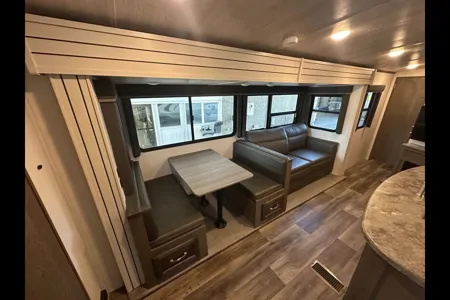 Half ton and family friendly Keystone Cougar 31 BHKWE Travel Trailer