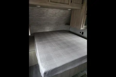 Ralph 's Forest river  Aurora Travel Trailer