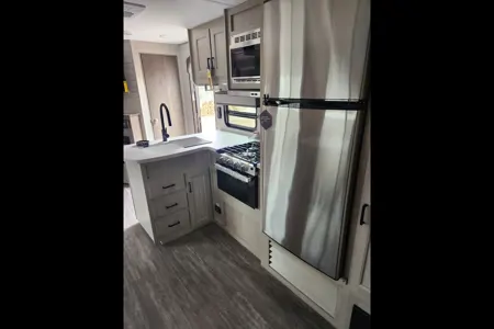 Ralph 's Forest river  Aurora Travel Trailer