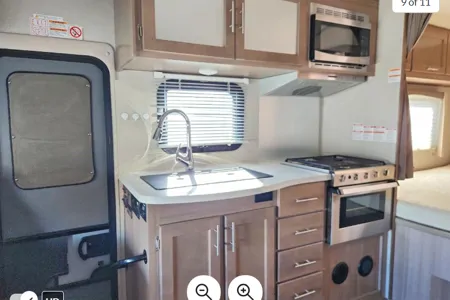 Fred's Adventurer Manufacturing 24DS Class C