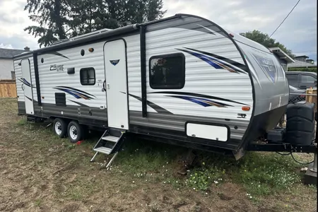The Biggest Travel Trailer for your Half Tonne w/ Unlimited Hot Water