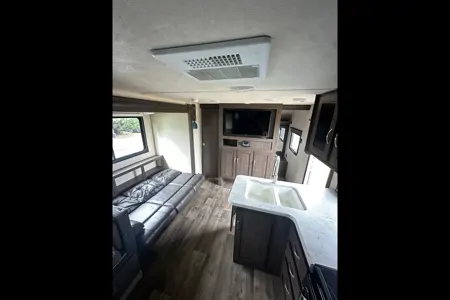The Biggest Travel Trailer for your Half Tonne w/ Unlimited Hot Water