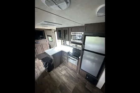 The Biggest Travel Trailer for your Half Tonne w/ Unlimited Hot Water