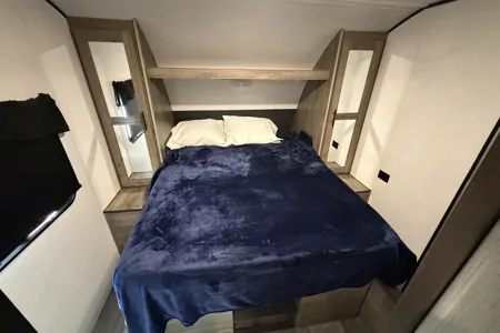 Rodney's Heartland Pioneer Travel Trailer