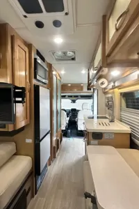 Cocon based on Coachmen Beyond 22C Class B
