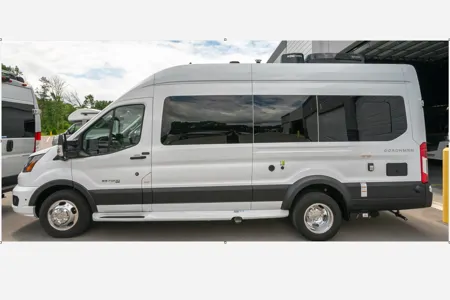 Cocon based on Coachmen Beyond 22C Class B