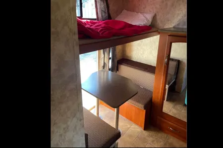 Keystone Cougar 28ft bunkhouse