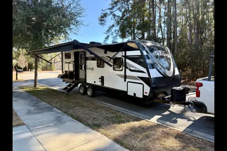 David's Grand Design Imagine 2400bh Travel Trailer