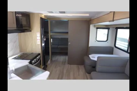 Derick's Cruiser RV avenir Travel Trailer