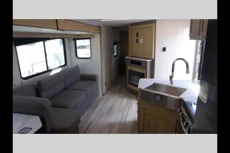 Derick's Cruiser RV avenir Travel Trailer