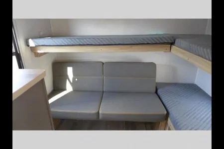 Derick's Cruiser RV avenir Travel Trailer
