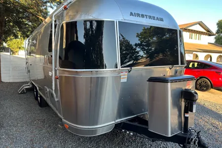 Ryker's Airstream Flying Cloud Travel Trailer 2023
