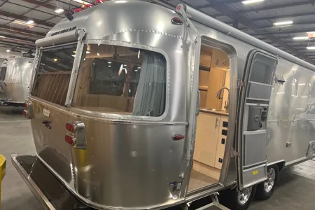 Ryker's Airstream Flying Cloud Travel Trailer 2023