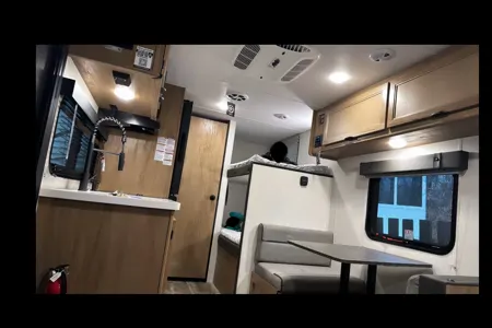 Oscar's Forest River 16BHSBLW Travel Trailer