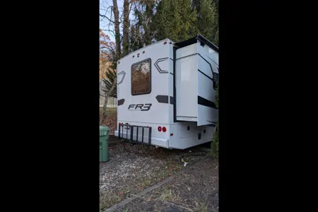 Ian's Forest River 32ds Class A