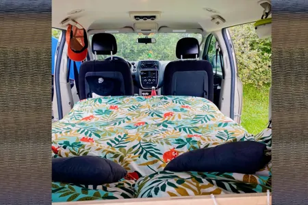 La belle Huguette- Dodge Grand Caravan