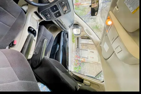 La belle Huguette- Dodge Grand Caravan