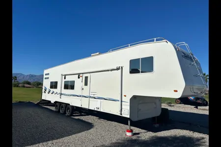 BCA RV Rentals, LLC Adventure-Ready Weekend Warrior Toy Hauler