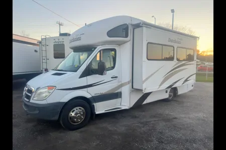 Jason's Dutchmen Dorado Class C