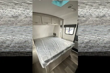 Sergio's and Yanet's Cruiser RV 277BHS Travel Trailer