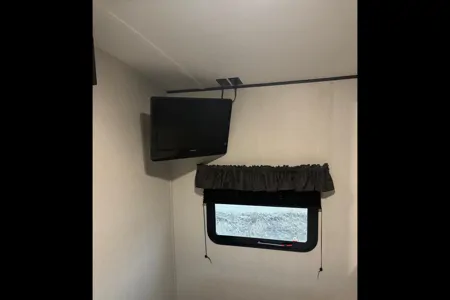 1500 friendly Keystone Springdale 27rbh Travel Trailer