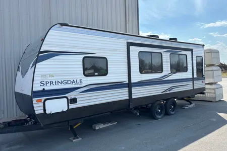 26 foot Keystone Springdale Travel Trailer for rent