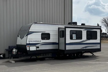26 foot Keystone Springdale Travel Trailer for rent