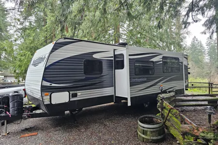 Ron and Amanda's Keystone Springdale Travel Trailer