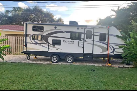 JW's Keystone passport CCH Travel Trail