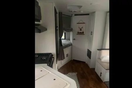 JW's Keystone passport CCH Travel Trail