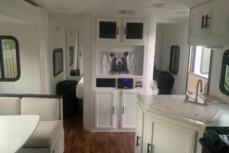 JW's Keystone passport CCH Travel Trail