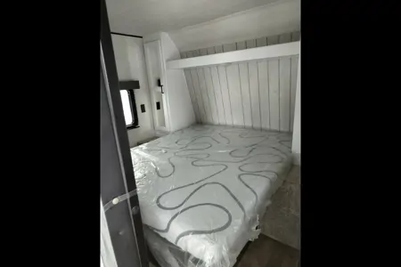 Sarah et JM  Keystone Hideout Roulotte