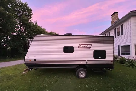 The Cozy Coleman 17b