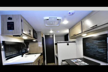 Forest River Wolfpup 2026 Black Label