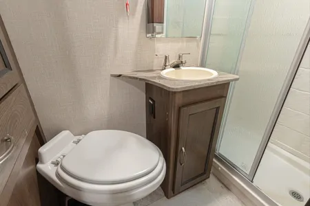 Dream Lux RV – 2020 Freelander Class C | Sleeps 8