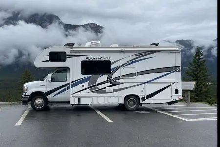 Stacey's Thor Motor Coach