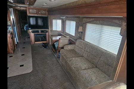 Chad's Travel Supreme 45DS Select Class A