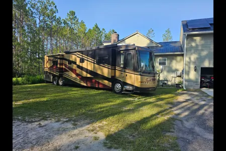 Chad's Travel Supreme 45DS Select Class A