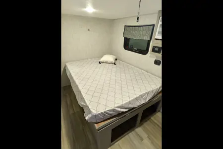 Justin's Forest River Viking rok 13000 Travel Trailer