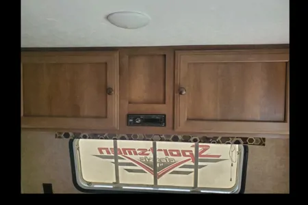 19ft Sportman Classic Travel Trailer queen and bunk beds