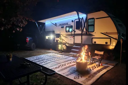"Minnie Winnie" - Couple's Retreat!